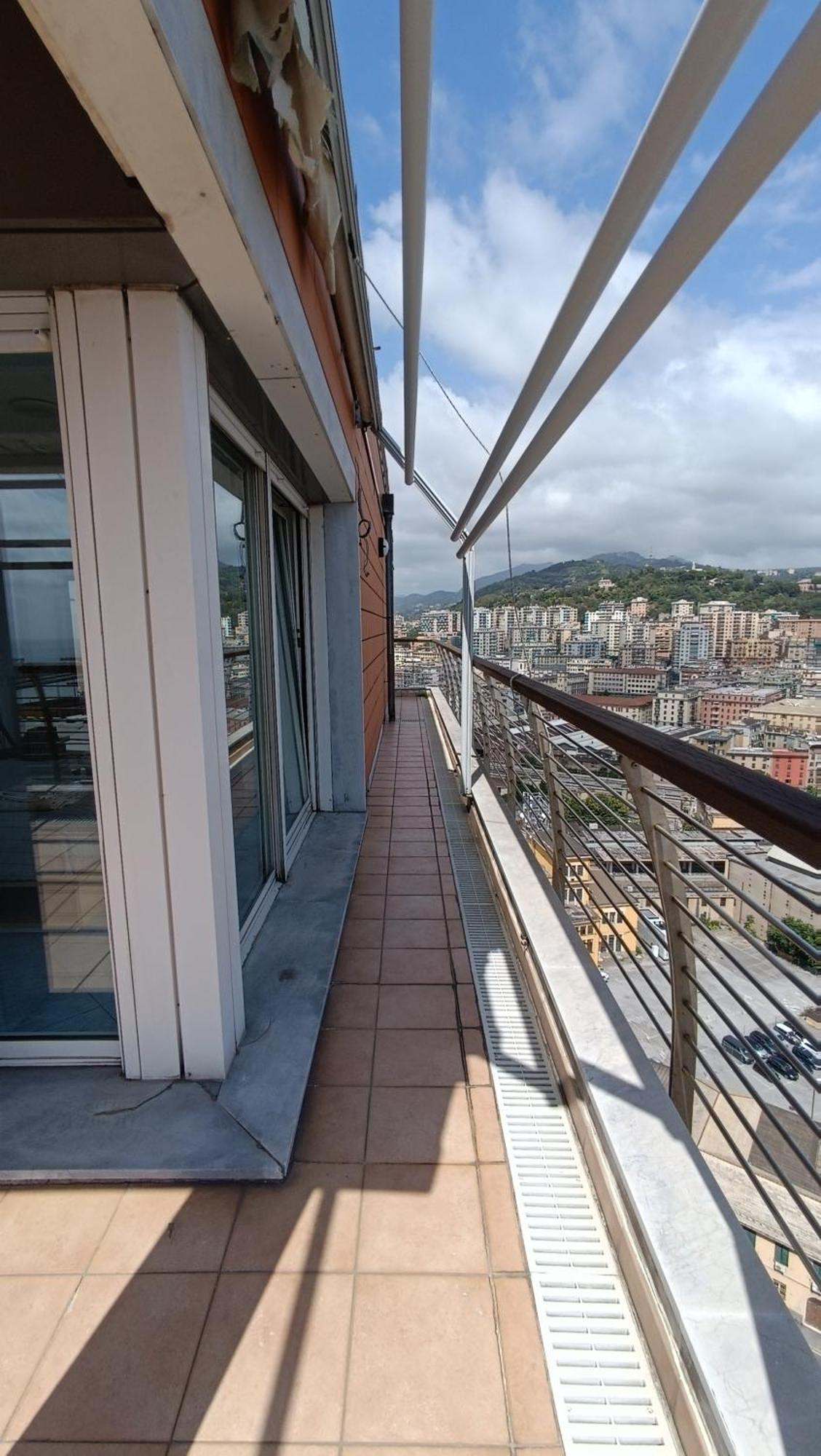 Апартаменты Attico Con Vista Su Genova Экстерьер фото